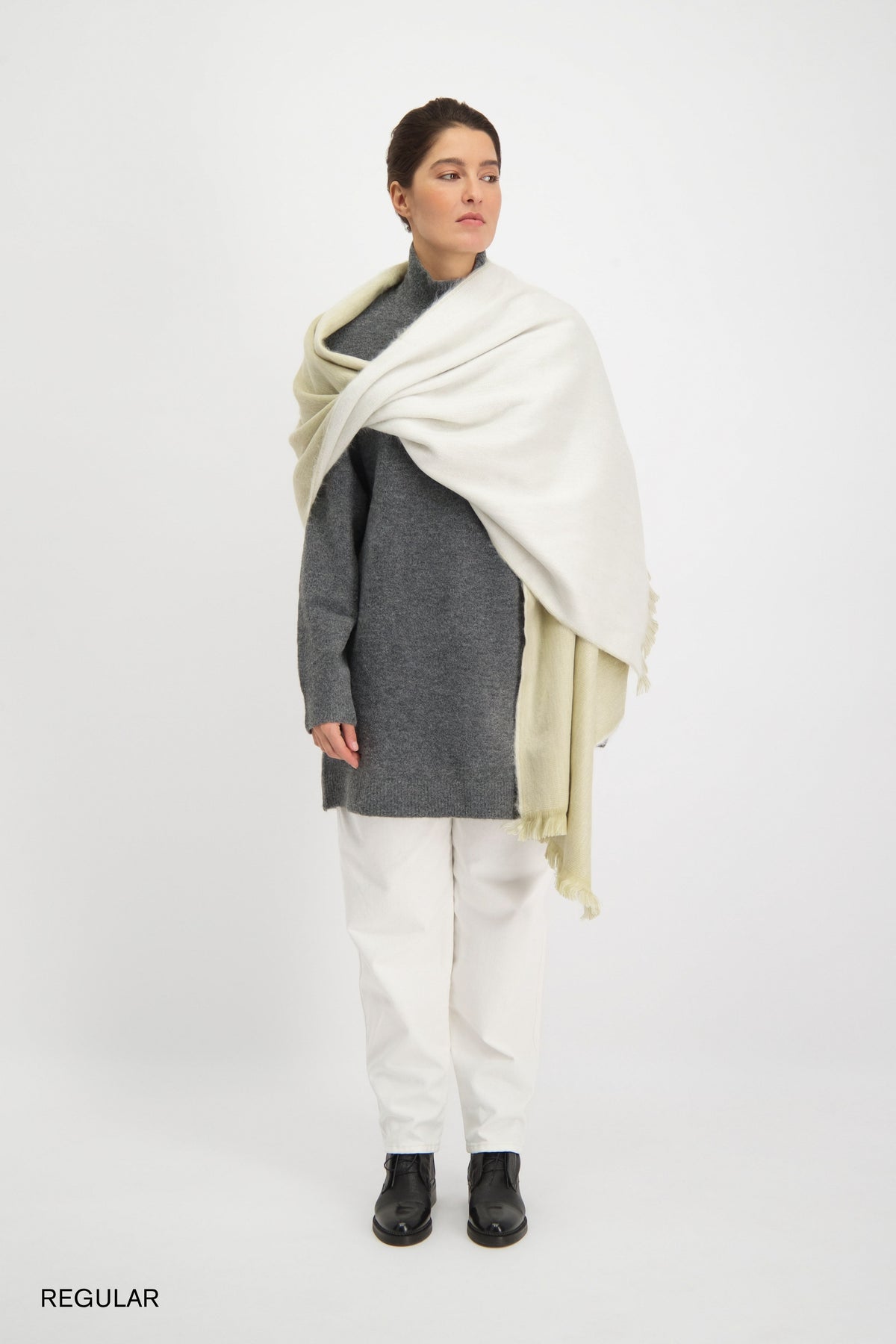 Scarf Beige & White