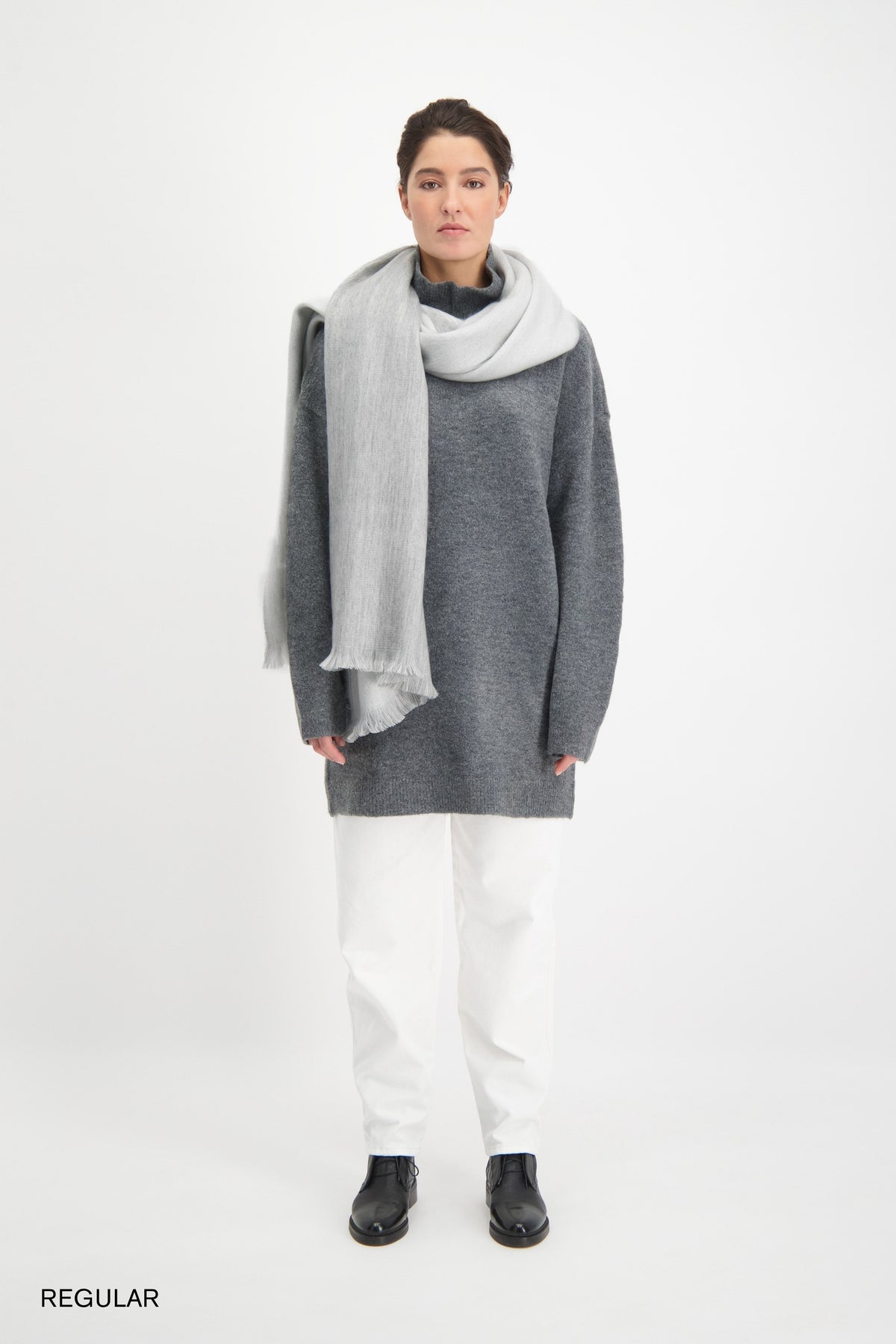 Scarf Light Grey & White