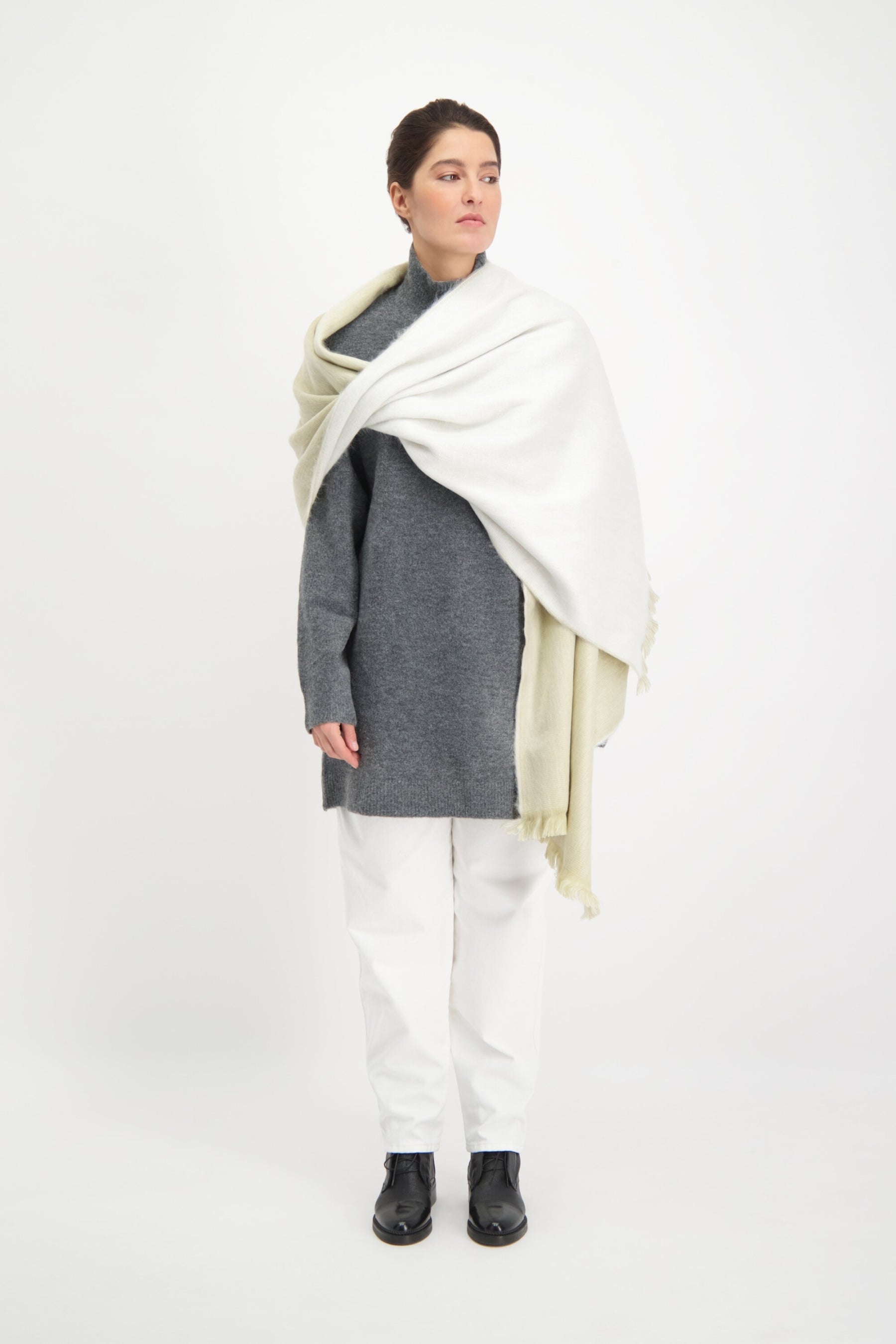 Double Scarf Beige / White