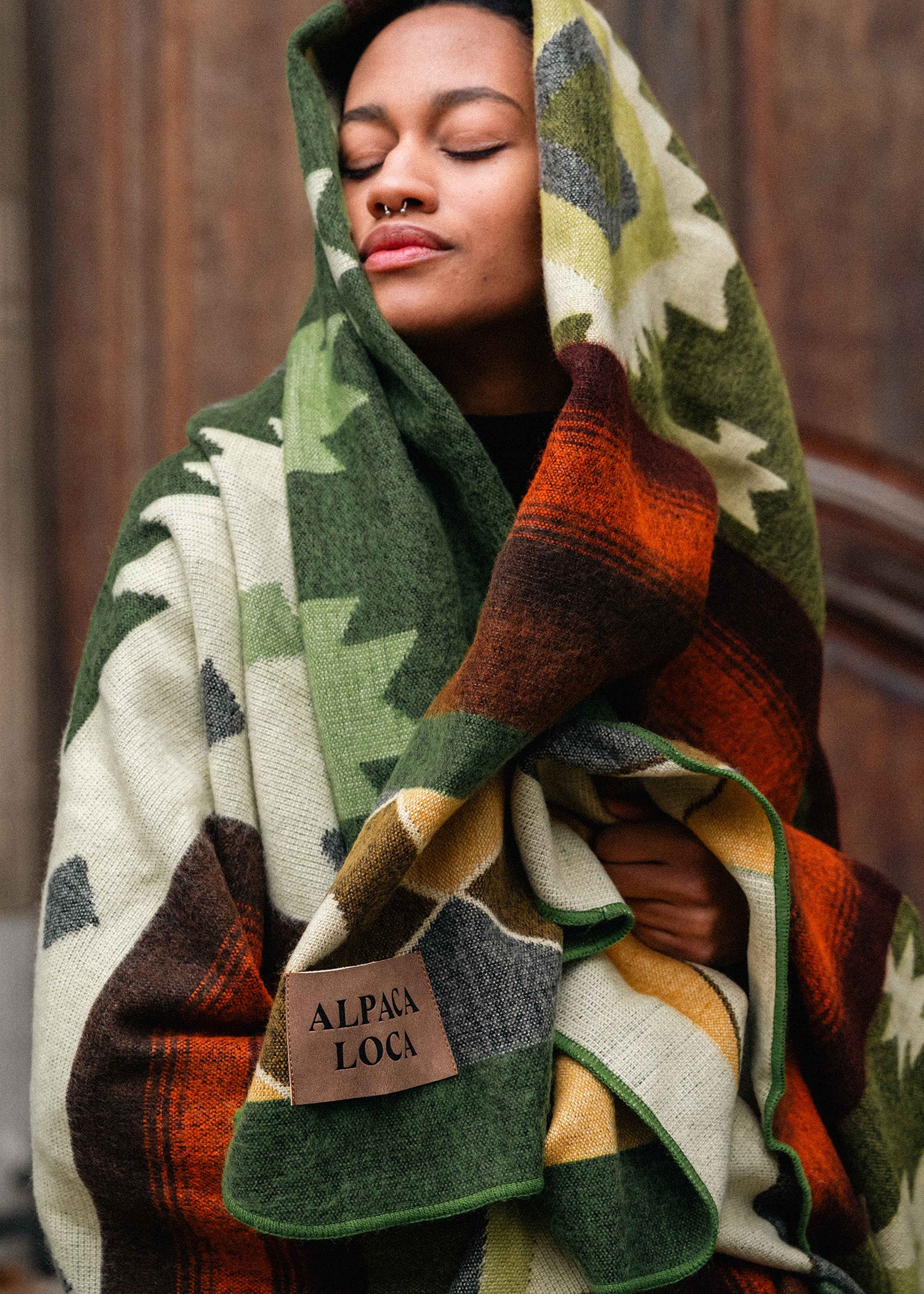 Alpacaloca | Alpaca wool throws, cushions & scarves